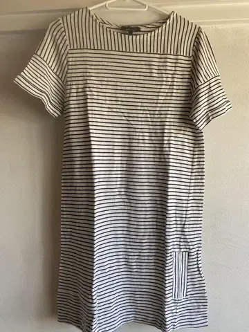A.P.C. 스트라이프 패턴 반팔 원피스 S