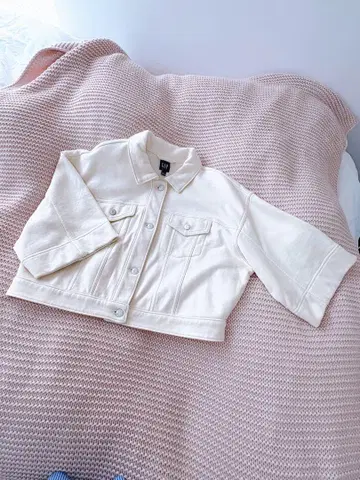 GAP 아이보리 크롭 자켓