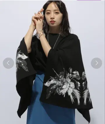 HARE 플라워 스퀘어 슬리브 롱 T셔츠