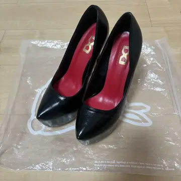 캬바쿠라 블랙 하이힐