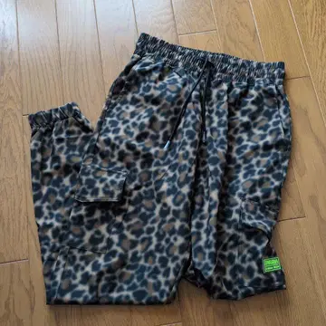 ZUMBA 레오파드 무늬 카고 팬츠