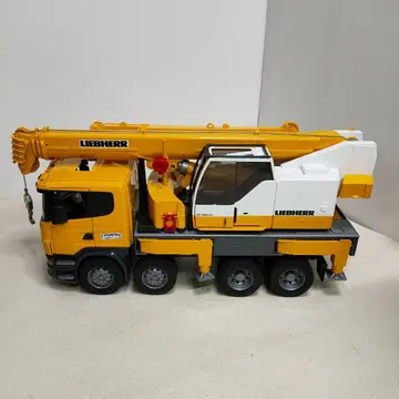 BRUDER 블루더 크레인 자동차 LIEBHERR SCANIA