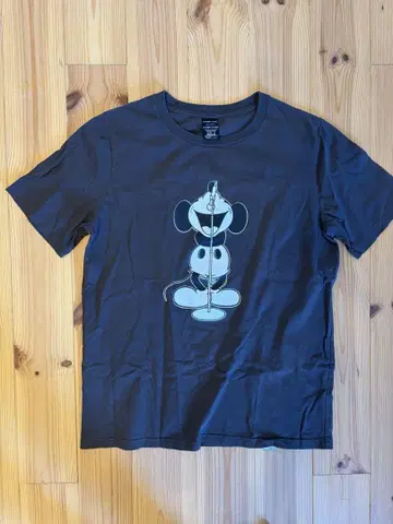 넘버나인 미키 리암 갤러거 T셔츠 size 3