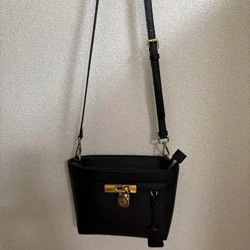 가격 인하 MICHAEL KORS 블랙 숄더백