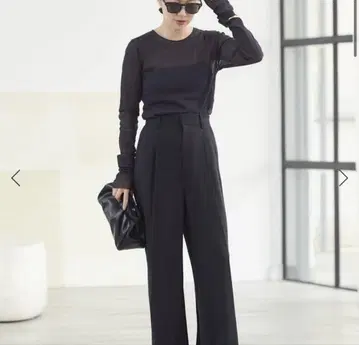 Plage 플라주 메쉬 시어 롱T 블랙