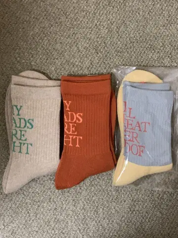 새상품 MY LOADS ARE LIGHT 3족 세트 C