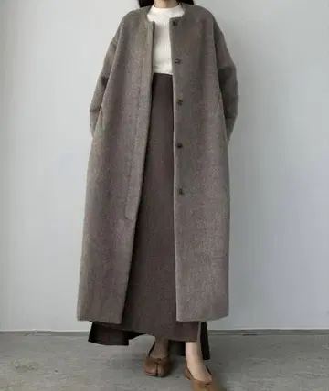 Louere 샤기 노카라 코쿤 롱 코트 모카