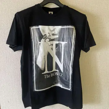 The BONEZ T셔츠 size M