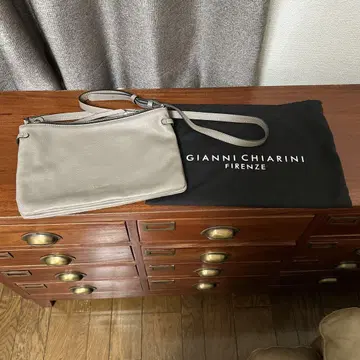 GIANNI CHIARINI 숄더백 새상품