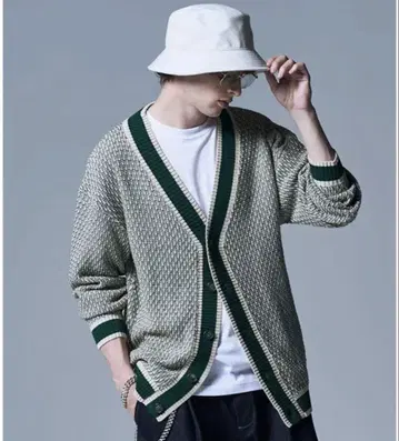 Glamb 정가 27,000원 가디건 오버 사이즈 배색 L 사이즈