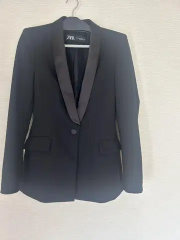 착용 3회 ZARA 테일러드 자켓 블랙 EUR 34