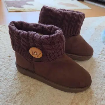 브라운 니트 커프 어그 부츠 (즉시 구매 시 500엔 할인해 드립니다.)