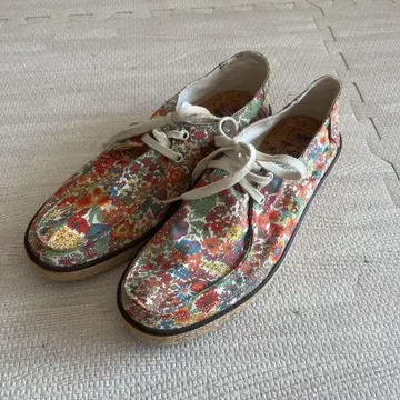 VANS SURF SIDERS 플라워 패턴 스니커즈