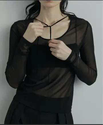 안느크 새상품 2way Sheer Tops