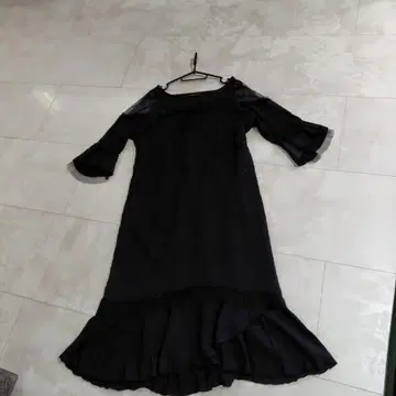 매진 가격 고급 브랜드 진 카토 블랙 프릴 레이스풍 원피스
