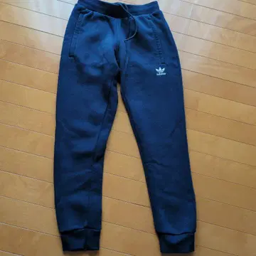 adidas 네이비 조거 팬츠