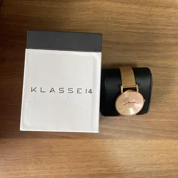 KLASSE14 골드 메쉬 손목시계