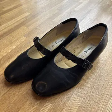 관혼상제용 블랙 펌프스