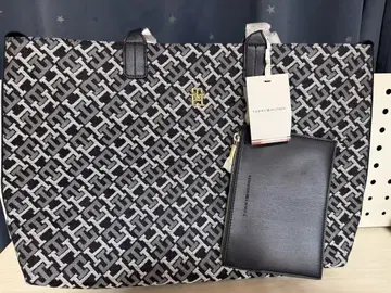 TOMMY HILFIGER 기하학 패턴 토트백