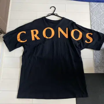 CRONOS 아치 로고 티셔츠