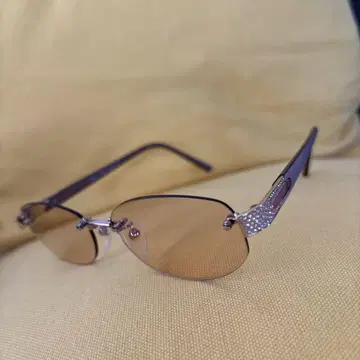 attitude 아티튜드 고급 여성용 안경