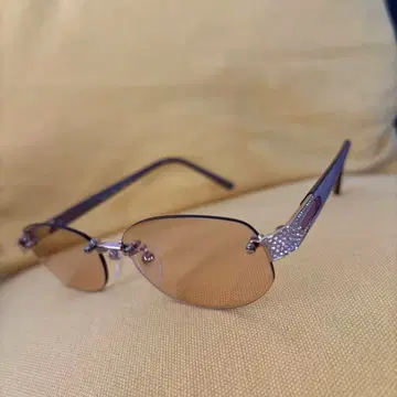 attitude 아티튜드 고급 여성용 안경