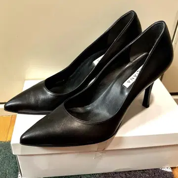 DIANA 블랙 가죽 하이힐 25cm