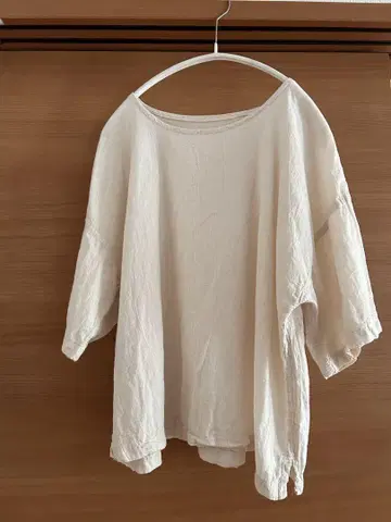 젠 선생님의 일상복 반팔 T셔츠 숏 내추럴