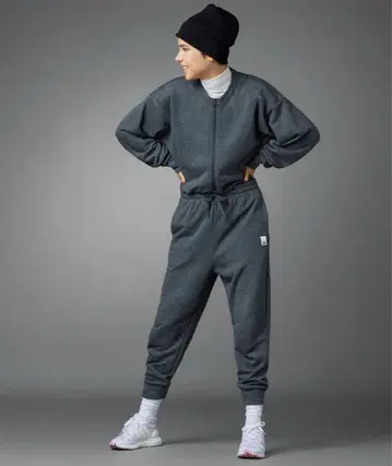 발렌타인데이 점프수트 / 아디다스 adidas XS