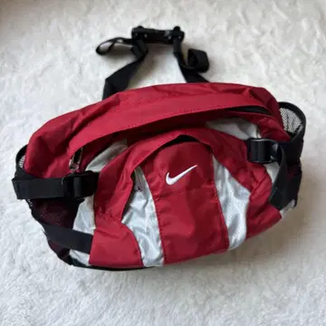 새상품급 Nike 바디백 레드 레어
