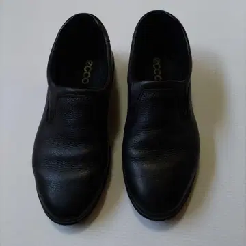ECCO 블랙 로퍼