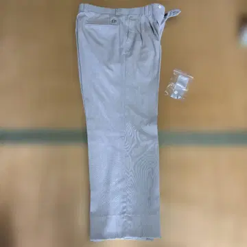 새상품 Munsingwear GRANDSLAM 슬랙스 82 그레이