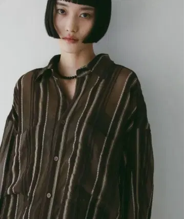 anuke Sheer Stripe Shirts 브라운