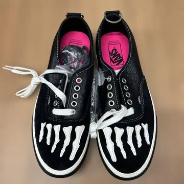 VANS 스켈레톤 프린트 스니커즈 블랙 ( 599 )