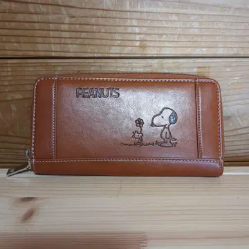 새상품 PEANUTS 스누피 장지갑