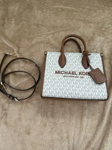 MICHAEL KORS 숄더백 화이트/브라운