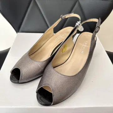 오픈토 실버 그레이 샌들 힐 5cm