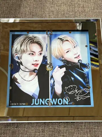 ENYPEN 정원 시계