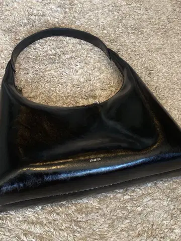 STAND OIL BLACK PLUMP BAG LARGE