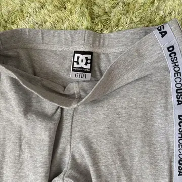 새상품급 제이 GYDA DC SHOE CO USA 그레이 레깅스