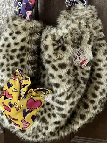 츠모리치사토 레오파드 퍼 숄더