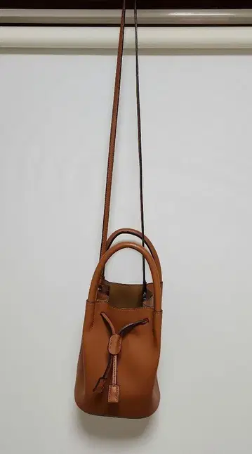 브라운 핸드백 숄더백