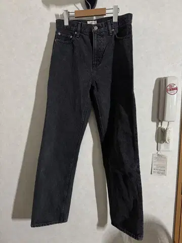 Ungrid 블랙 스트레이트 데님