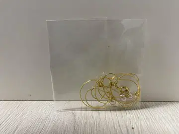 골드 리본 모티브 목걸이