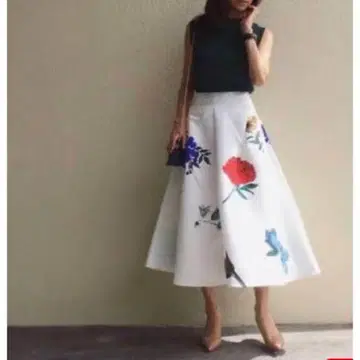 [ 새상품급 ] Ameri Vintage 롱 스커트 플레어 꽃무늬