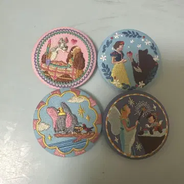 디즈니 자수 핀 배지 4개 세트