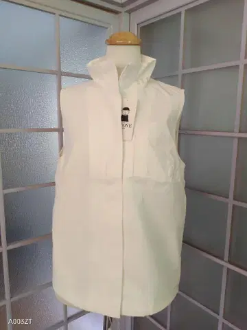택 포함 PICONE 피코네 나일론 베스트 집업 화이트