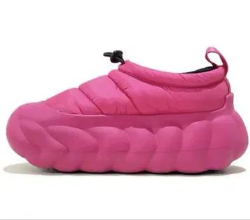 품절 대인기 crocs OVERPUFFSHORTY DRAGON FRUIT