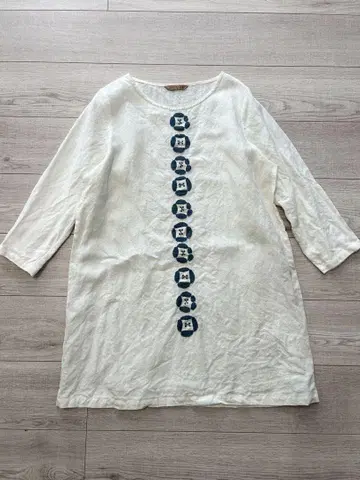 린넨 100% 네이비 나염풍 자수 린넨 튜닉 내추럴 민족풍 꽃 모티브