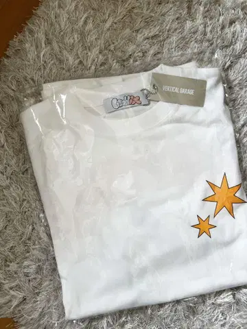 FANTASTICS buddix Bee Printed SS Tee